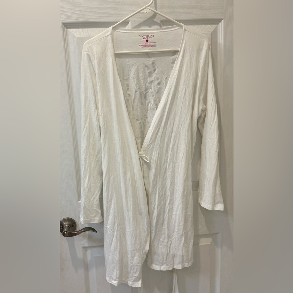 Victoria's Secret White Lightweight Tie-Front Lounge Robe